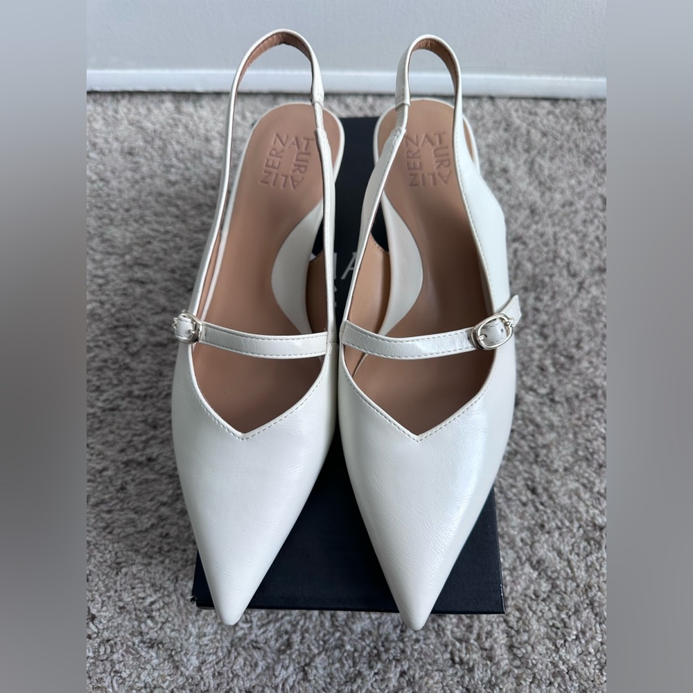 Naturalizer
Grayson Mary Jane Slingback